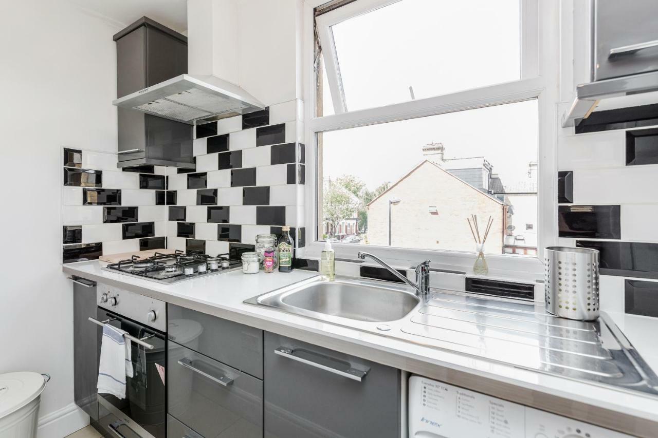 Welcomestay Clapham Junction 2 Bedroom Apartment Лондон Екстериор снимка