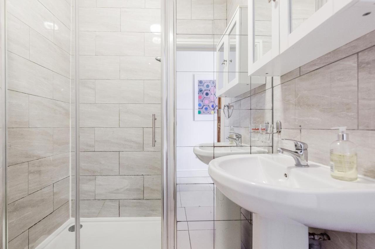 Welcomestay Clapham Junction 2 Bedroom Apartment Лондон Екстериор снимка